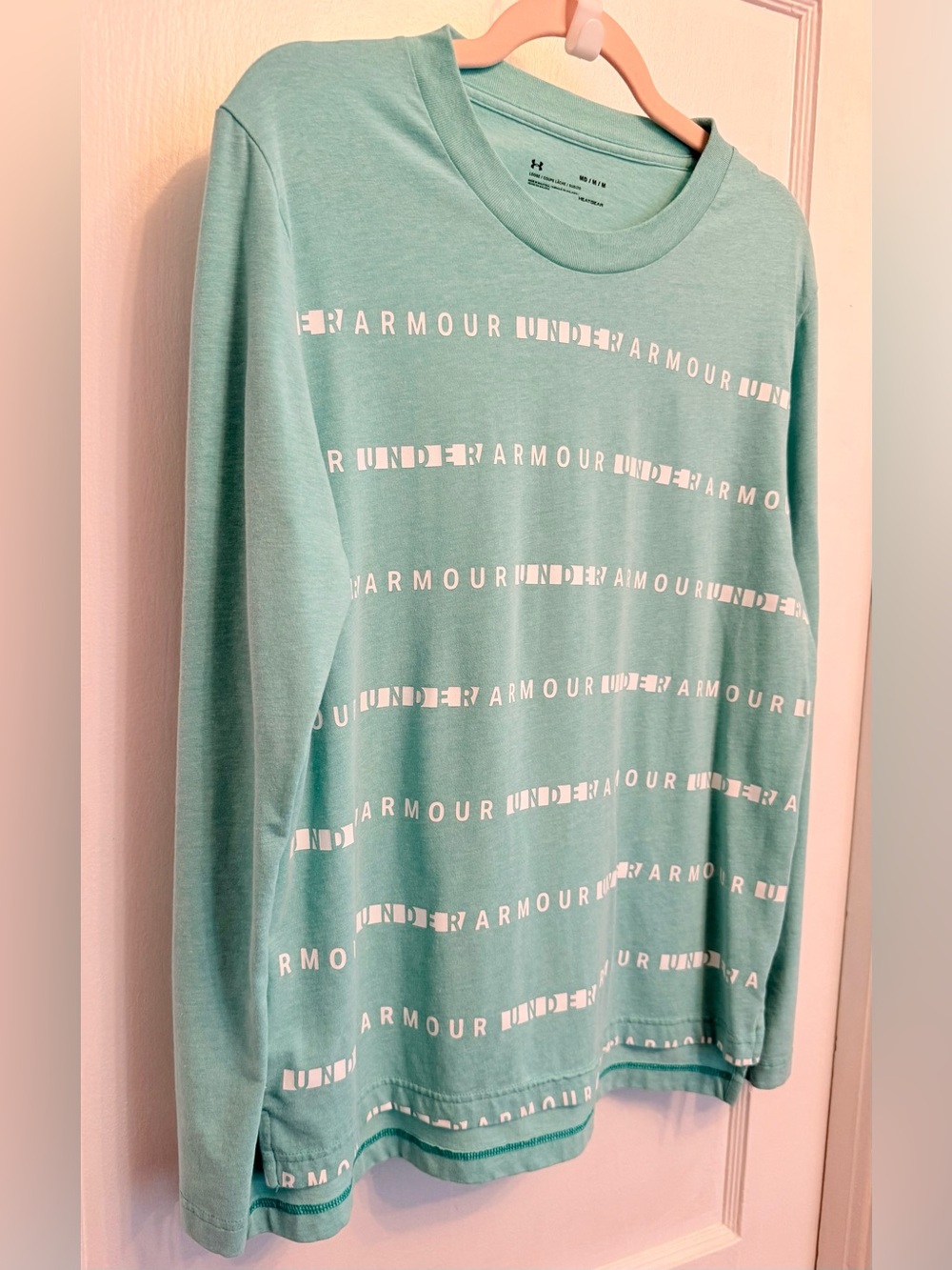 Like New Under Armour Heat Gear Mint Green Athletic Long-Sleeve Tee Loose Medium